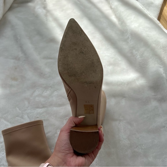 Jeffrey Campbell Coma Cream/Nude Neoprene Pointed Toe Block Heel Bootie 8.5 - Picture 6 of 7